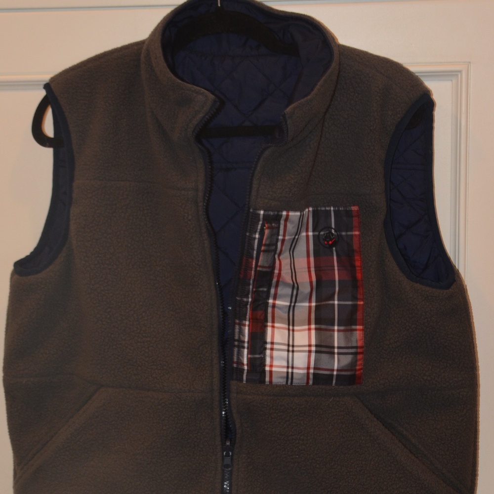 Southern Proper Mens Reversible Vest.